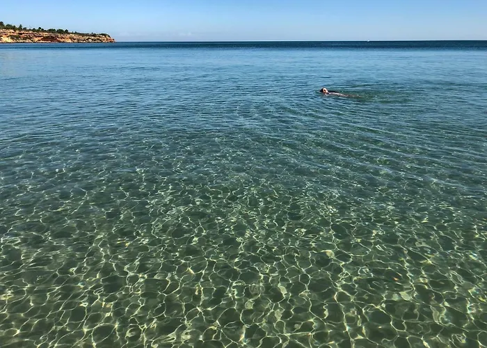 La Ampolla - Cap Roig 公寓 *